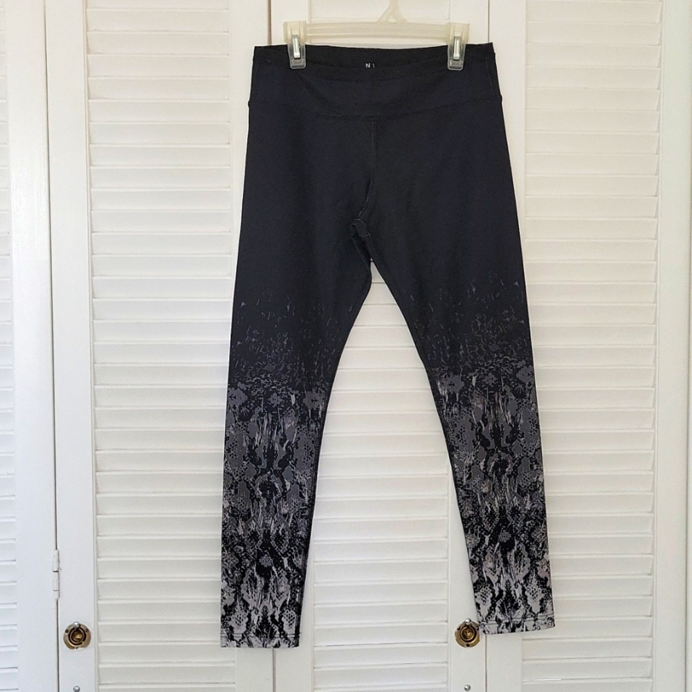 Nimble Australia 7/8 Black Grey Leggings Size US 6